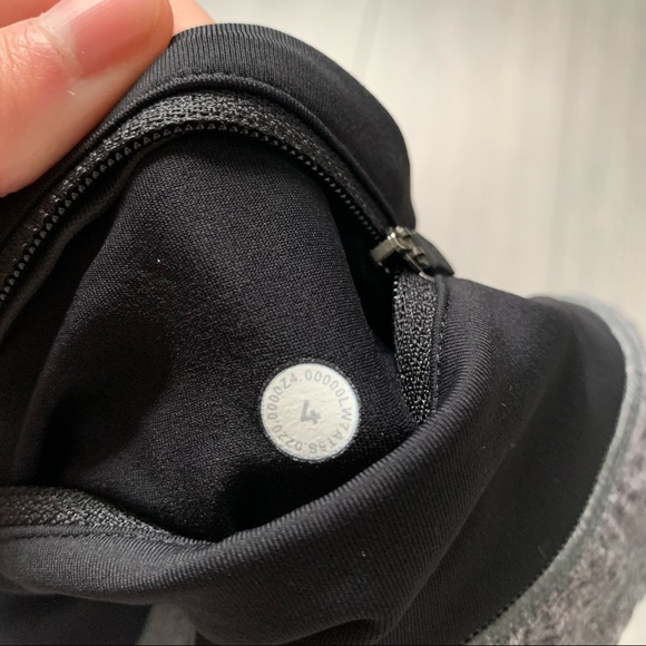 LULULEMON - SHORTS 4” INSEAM, SIZE 4 - Picture 3 of 8